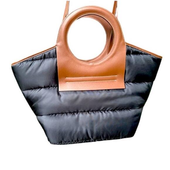 Hereu Large Black Puffer Tote Bag – Leather Circular Handles – Made in Spain - Picture 4 of 9